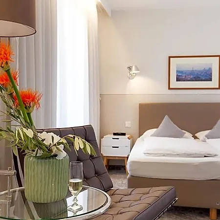 Franziskaner Hotel